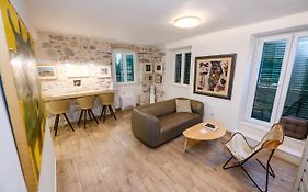 Apartmani Art Karampana